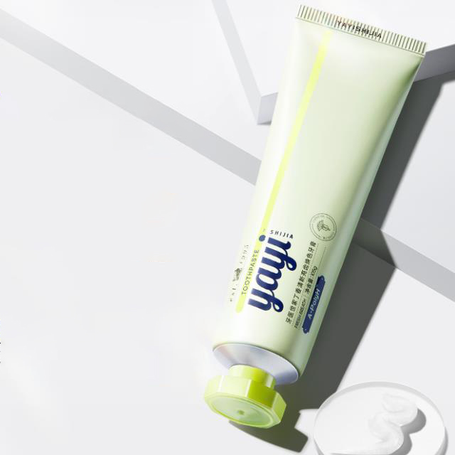 Scellement de tubes dentaires &agrave; partir d'une machine de remplissage et de scellage laser semi-automatique