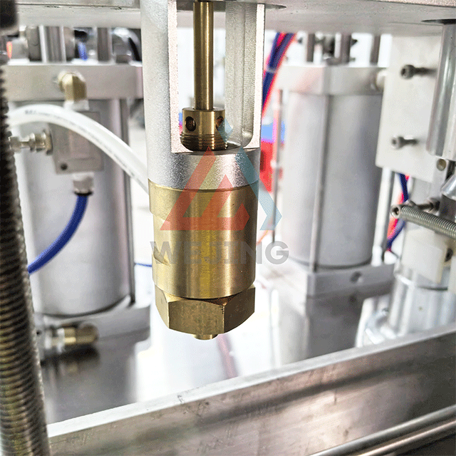 Syst&egrave;me de remplissage de machine de remplissage d'a&eacute;rosol