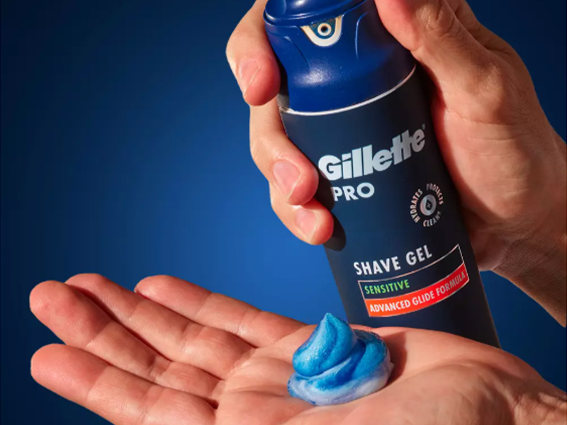 Machine et solutions de production et de remplissage de gel à raser